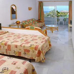 https://altamira-adeje.in-canary-islands.com